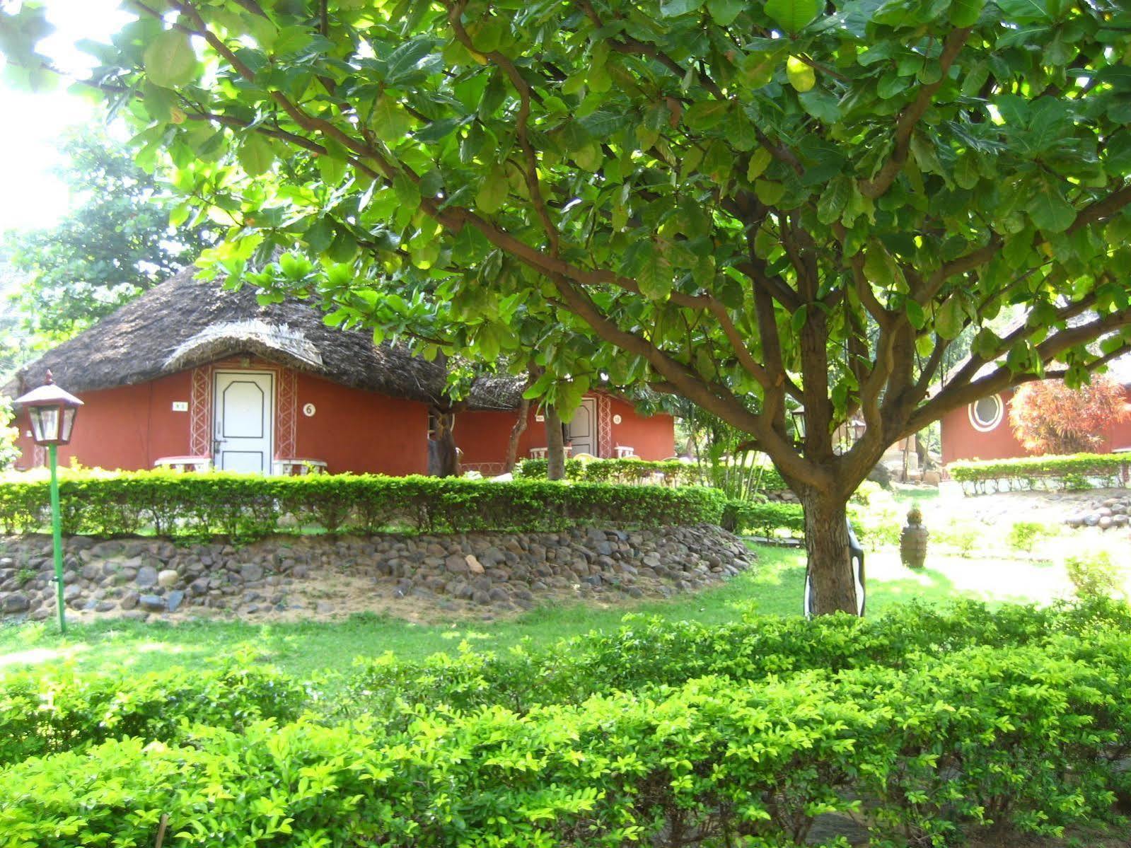 Kishkinda Heritage Resort Hampi Exterior foto